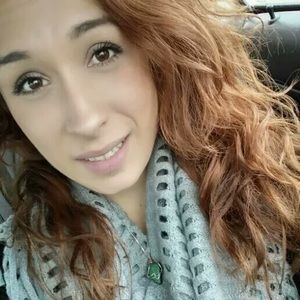 Meet your Posher, Felisha